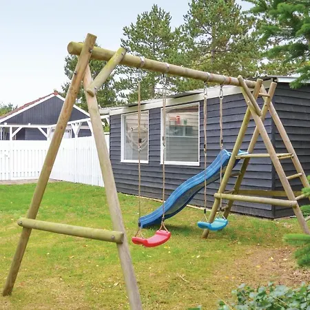 4 Bedroom Beautiful In Ebeltoft